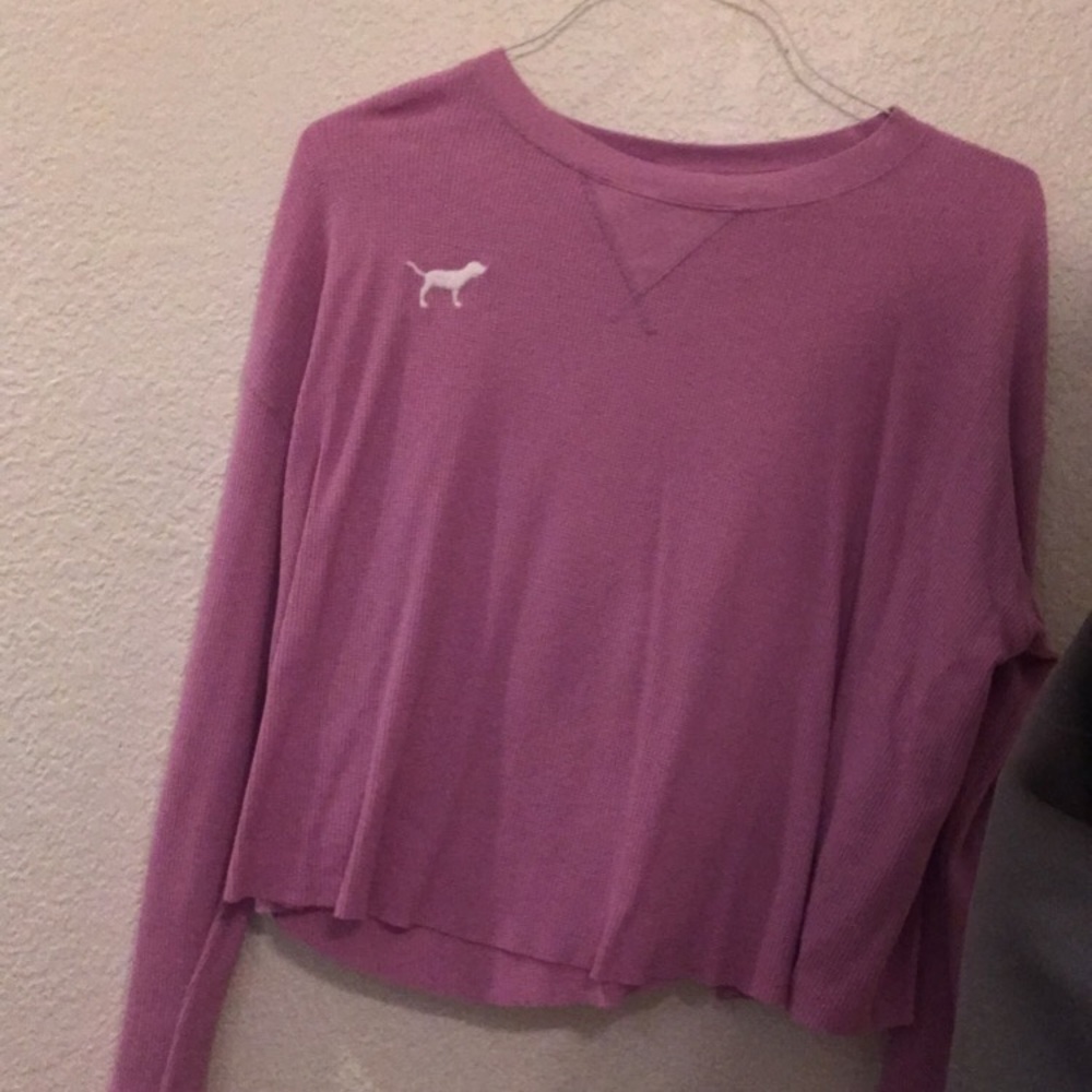 PINK cropped long sleeve shirt